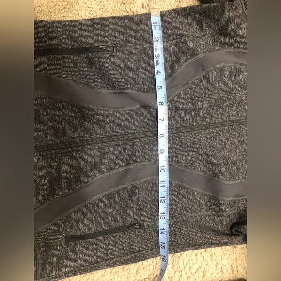 Lululemon, long sleeve zipper sweater, black/grey - Picture 5 of 8